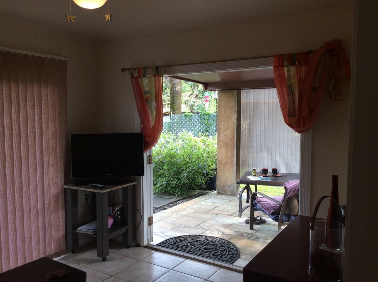 Mediteranean Style Ohana Rental / Garden Bungalow In Pahoa Honolulu Landing Extérieur photo