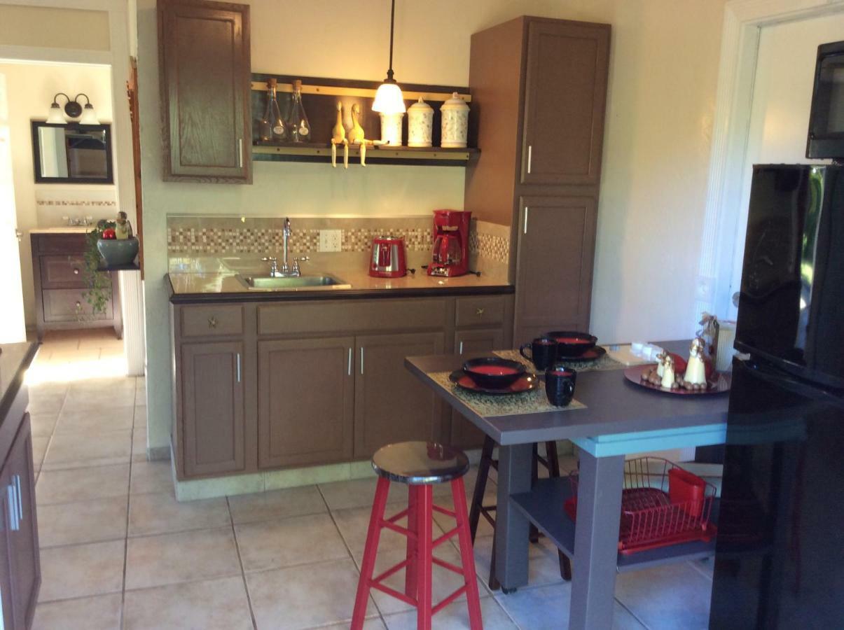 Mediteranean Style Ohana Rental / Garden Bungalow In Pahoa Honolulu Landing Extérieur photo